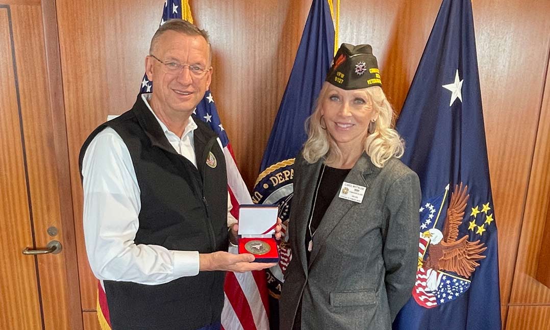 National Commander Carol Whitmore with SECVA