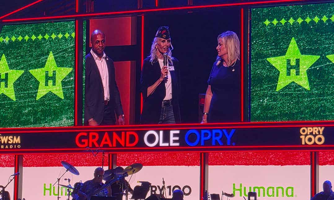 VFW National Commander Salute the Troops at the Opry