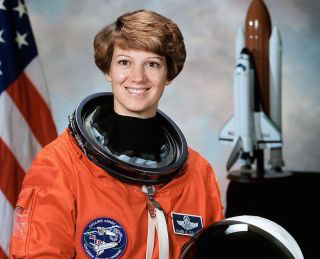 VFW recognizes Women's History Month  bu honoring veteran Eileen Collins