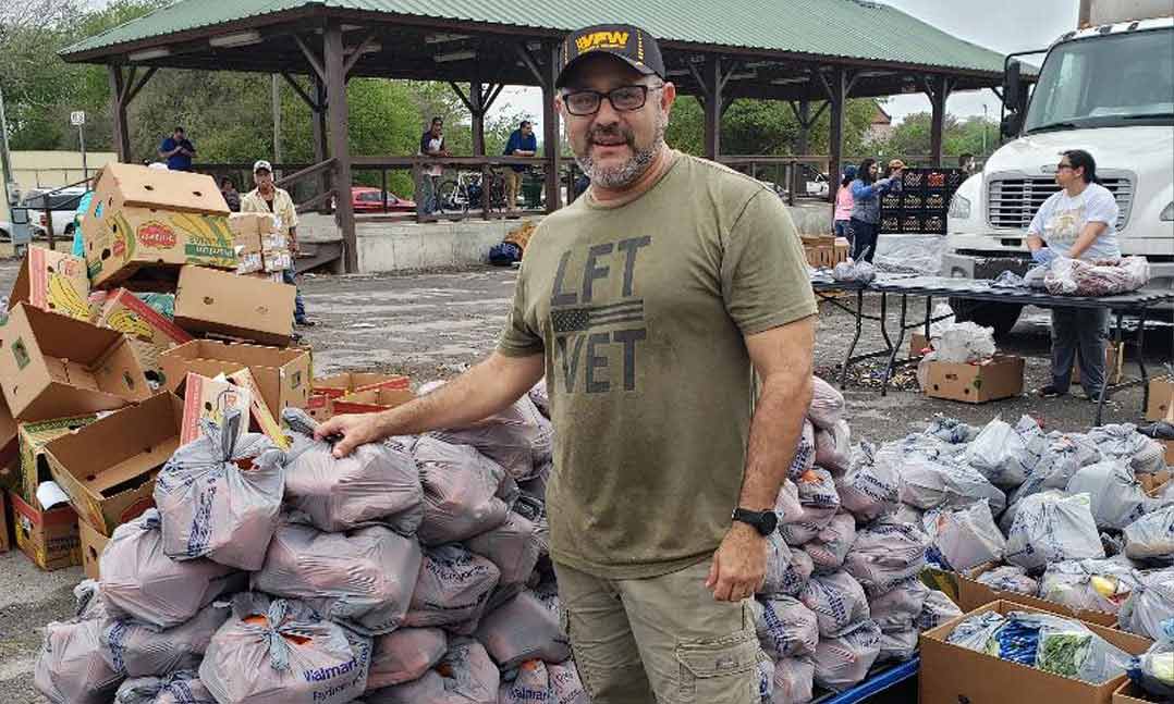 veterans collecting food during COVID-19 pandemic