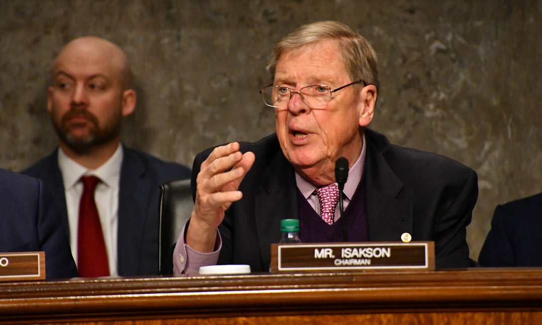 Senator Jonny Isakson during a VFW joint Veterans' Affairs Committee testimony