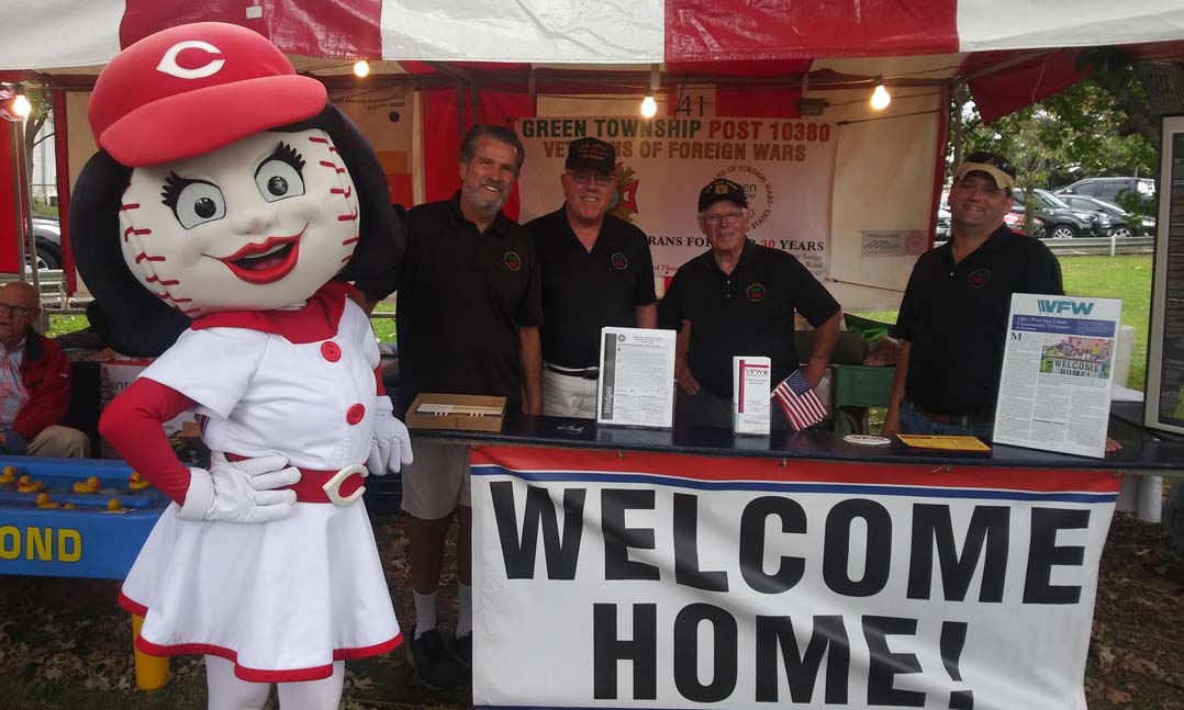 Cincinnati Reds mascot Rosie the Red joins members of VFW Post 10380 