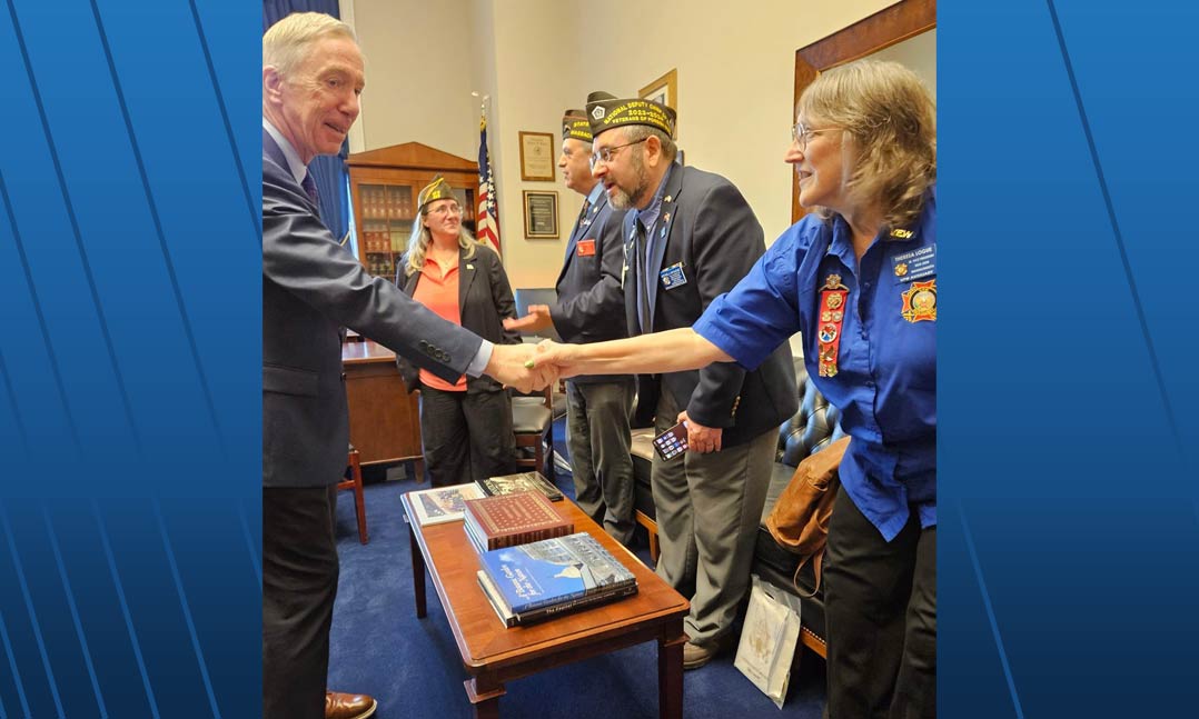 veterans meet with elected representatives